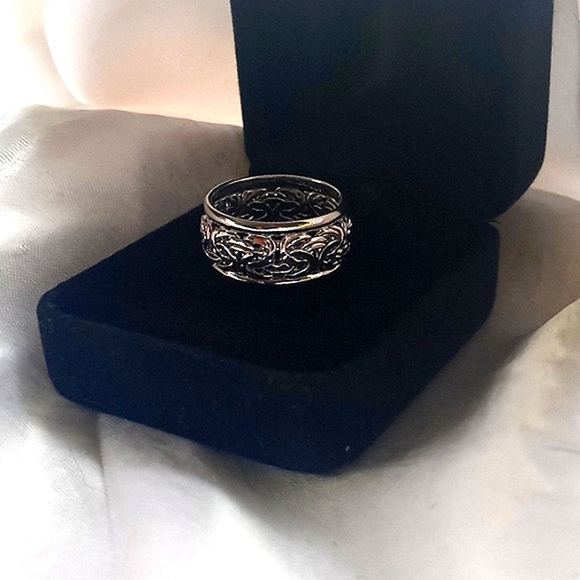 ❗️SOLD❗️14k White Gold Unisex Ring - Picture 13 of 13